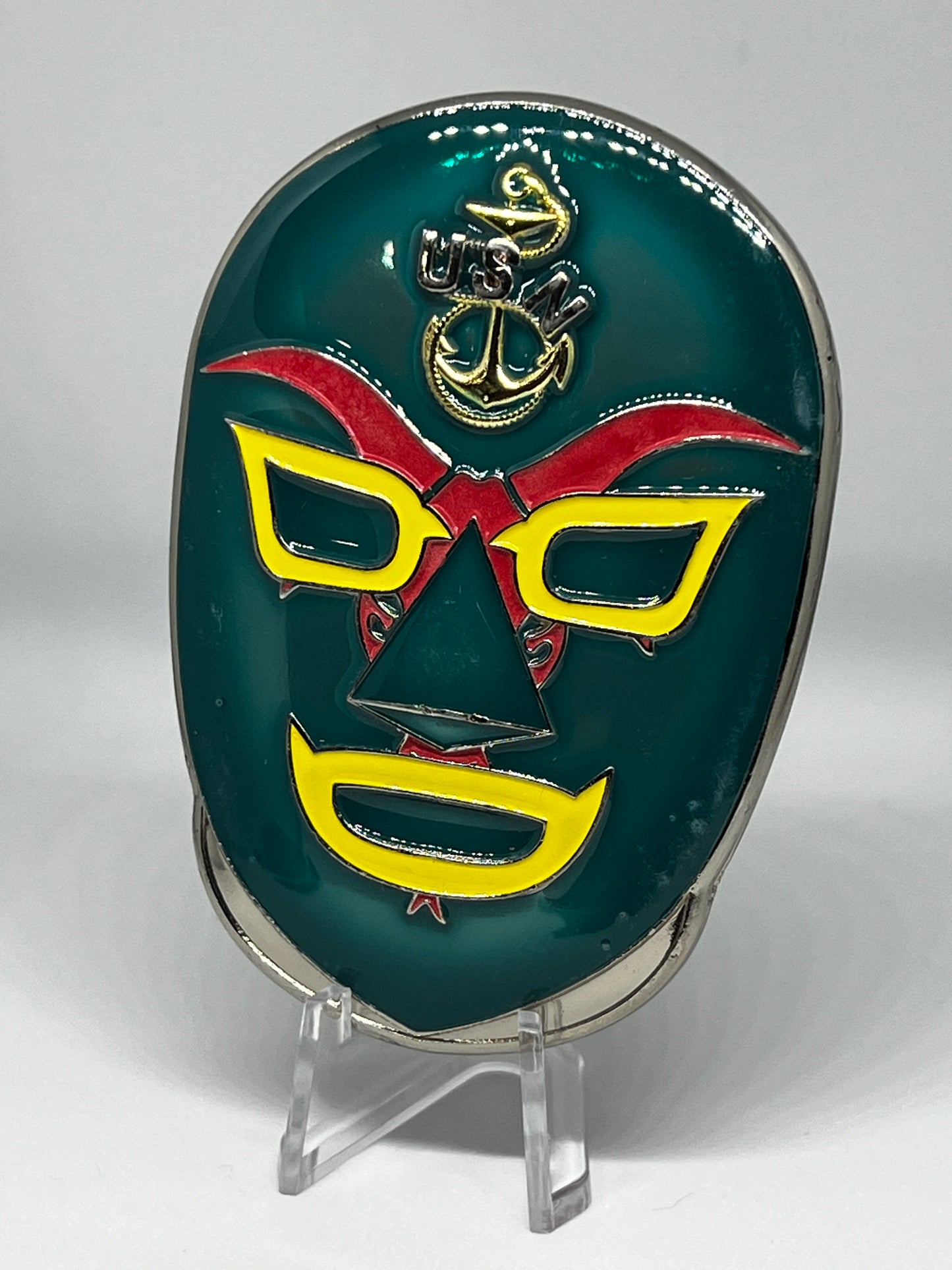 El luchador mask Chief Pride coin